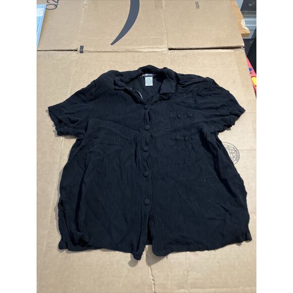Sag Harbor Women's Black Blouse,‎ Size Large, Short Sleeve V-Neck, Button Front - Picture 1 of 10